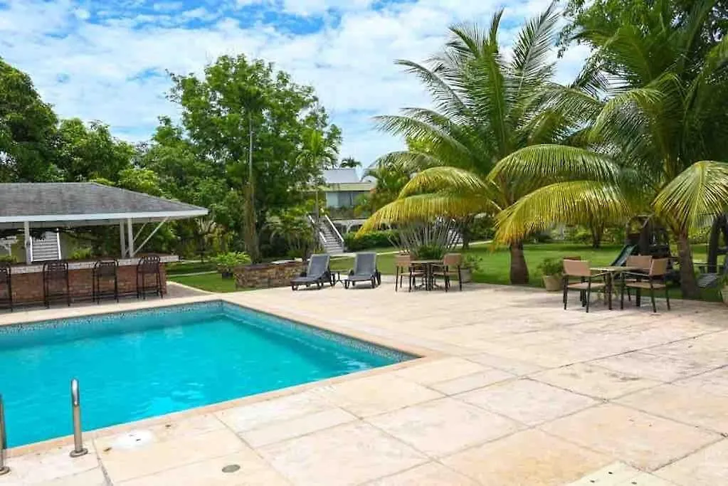 D'Escape At Seawind On The Bay Apartment Montego Bay